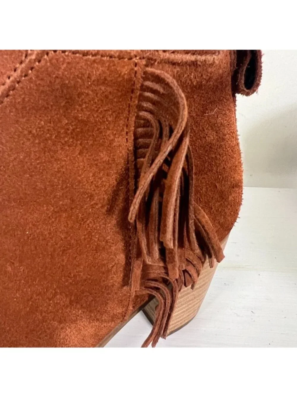 TOMS Women’s Brown Suede Fringe Ankle Boots Block Heel Western Boho Sz 8.5